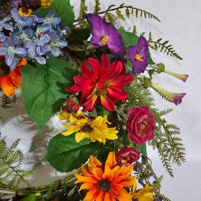 Collection of Spring Floral Wreaths w/ Sterilite Storage Containers (B1-JS)