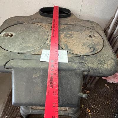 Antique cast iron cook stove