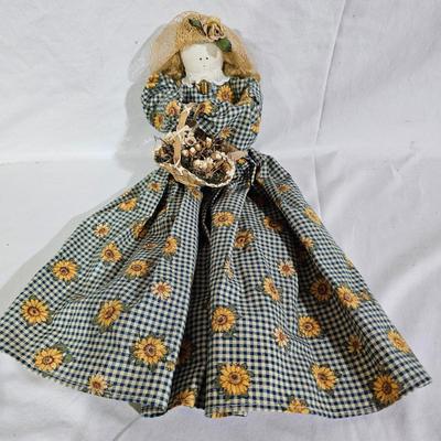 Assorted Country Style Dolls & Animals (B1-JS)
