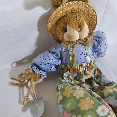 Assorted Country Style Dolls & Animals (B1-JS)