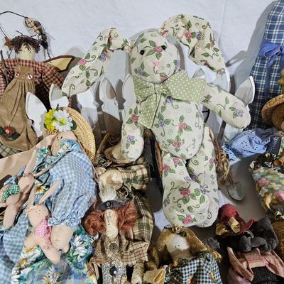 Assorted Country Style Dolls & Animals (B1-JS)