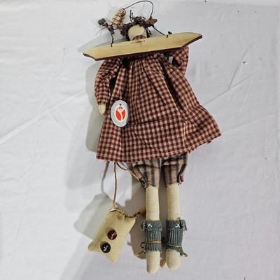 Assorted Country Style Dolls & Animals (B1-JS)