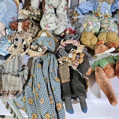 Assorted Country Style Dolls & Animals (B1-JS)