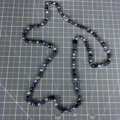 Multi Colored Pearl Necklace Gray / Purple 