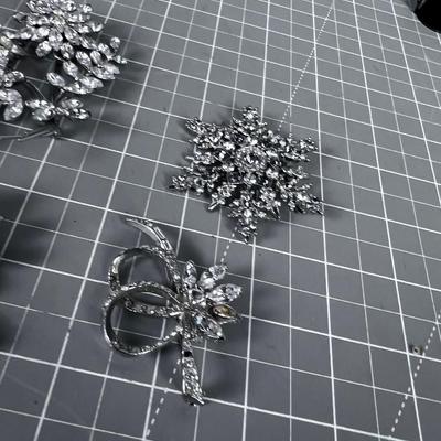 Super lot of Vintage RHINESTONE Pins! (4) 