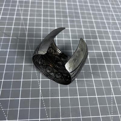 Not Marked Cool Cuff 
