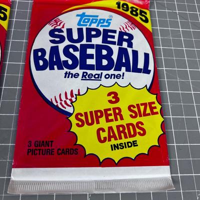 5 Topps 1985 SUPER Sized Base Ball Cards. New in the Package