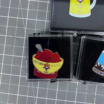 (3) 2002 Winter Olympics Pins in Box - Beer and Red JELLO ®