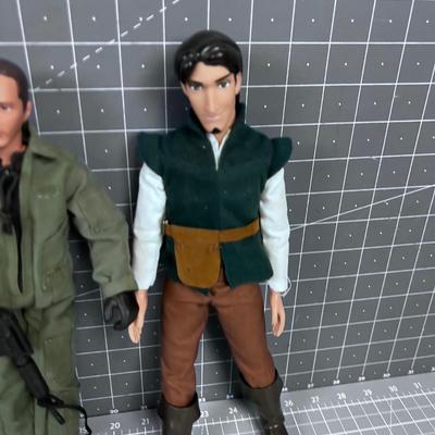 (3) Action Figures; G I Joe and 2 Disney