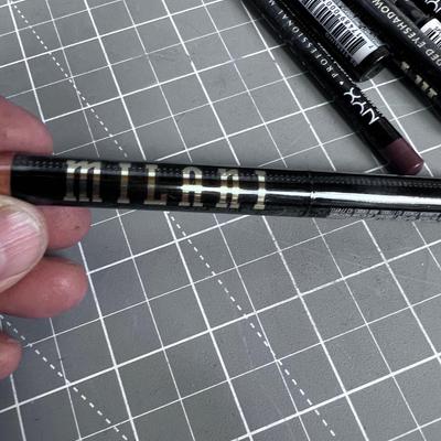 NEW Lip Liner Pencil 10 DEAL!!!