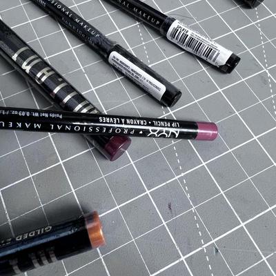 NEW Lip Liner Pencil 10 DEAL!!!