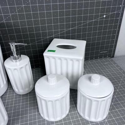 NEW White Ceramic Bathroom Accessories (8) Pieces 