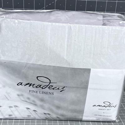 NEW Cotton 600 Count 2 Lavender Colored Sheets