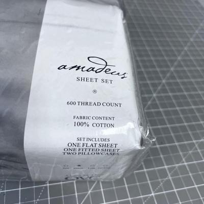 NEW Cotton 600 Count 2 Lavender Colored Sheets