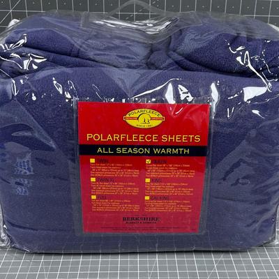 Polar Fleece Set of Plum Queen 