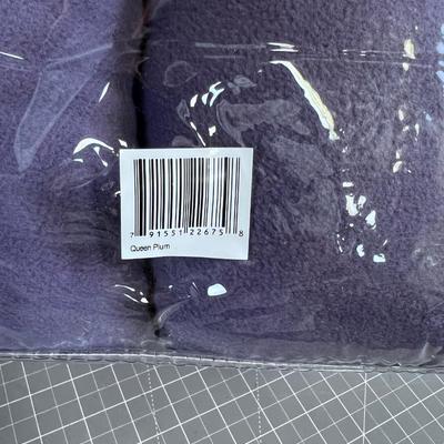 Polar Fleece Set of Plum Queen 