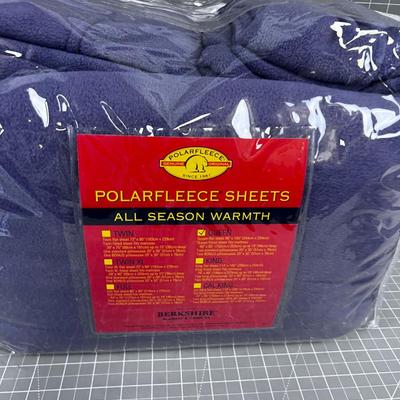 Polar Fleece Set of Plum Queen 