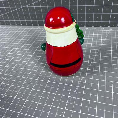 AWESOME!  Nested Santa's (4) 