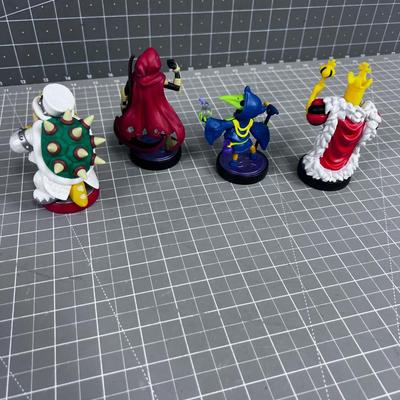 NINTENDO Figurines (4) 