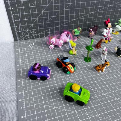 Nice Lot of Disney Small Characters 