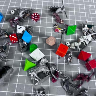 Dungeons & Dragons, Miniatures and RPG Dice 