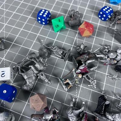 Dungeons & Dragons, Miniatures and RPG Dice 