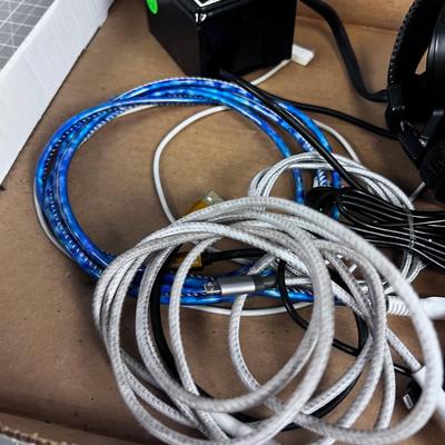 Electrical Items: Internet Switch, Cables ETC. 