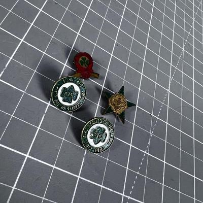 (4) Vintage Girl Scout Pins 