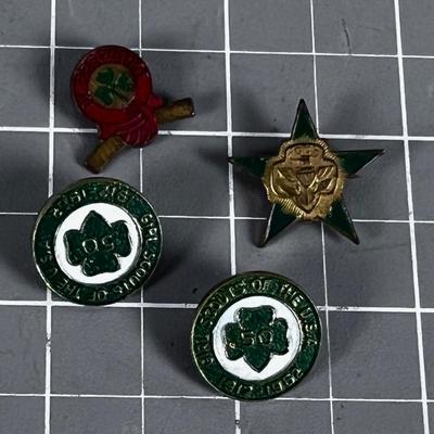 (4) Vintage Girl Scout Pins 