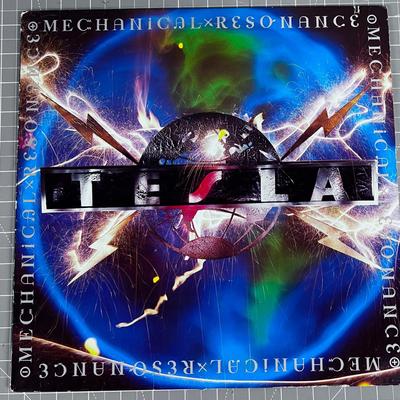 Tesla, MECHANICAL RESONANCE  80's Big Hair Band