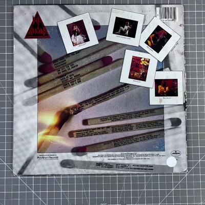 Def Leppard, PYROMANIA 