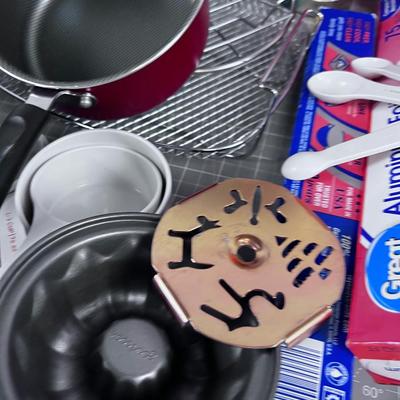 KITCHEN Stuff, Large LOT