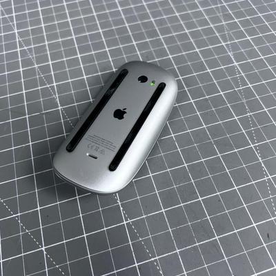 Apple 1657 Wireless Mouse WORKS! 