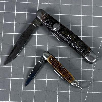 2 Small Pocket Knives
