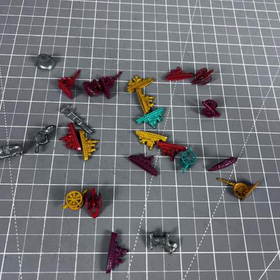 A Bunch of MONOPOLY GAME PIECES & CLUE. All Metal.
