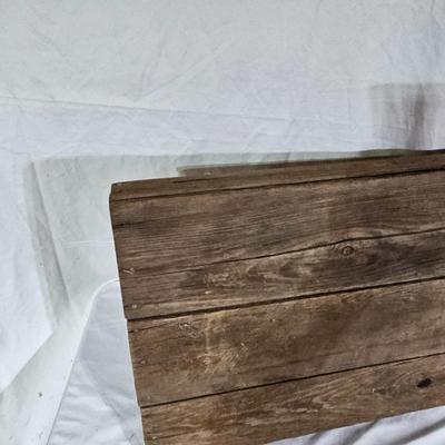 Wooden Trays & Trenchers (B1-JS)