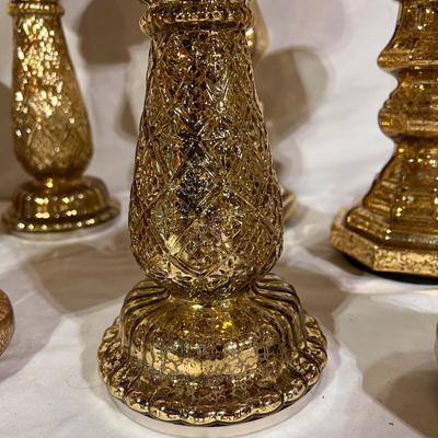Light-Up Candle Pedestals (B1-DZ)