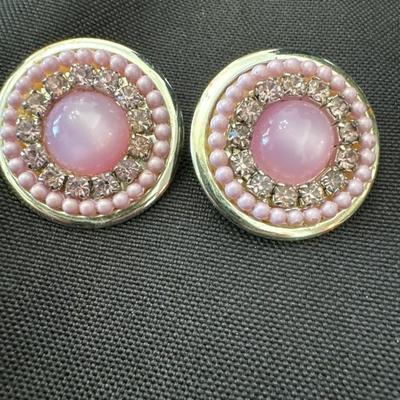 Vintage pink, Cotton candy, silver toned round disc clip on earrings