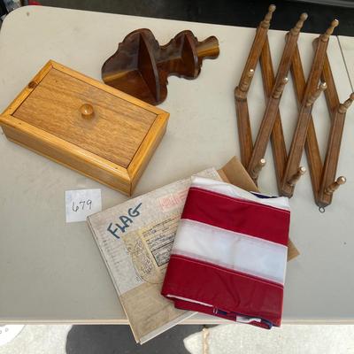Assorted wood home decor