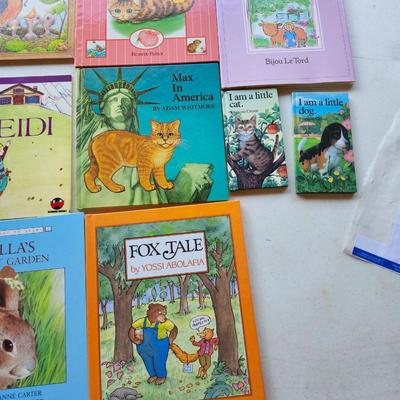 Children's book lot including some vintage