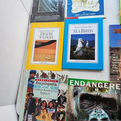 Children's book lot including some vintage