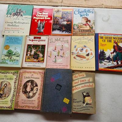 Children's book lot including some vintage