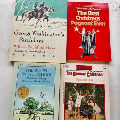 Children's book lot including some vintage