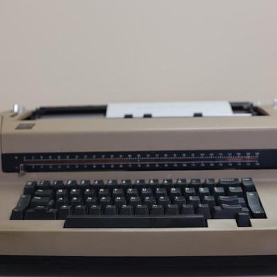 IBM Selectric III Typewriter - Works