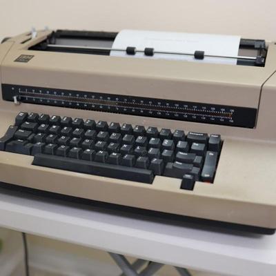 IBM Selectric III Typewriter - Works