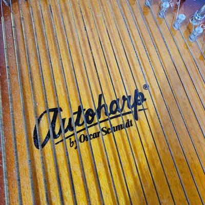 Schmidt Autoharp & Hohner Harmonica (B1-JS)