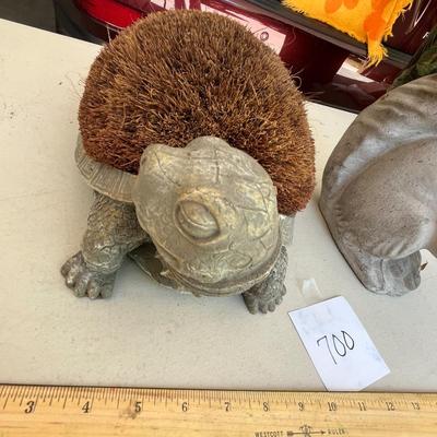Yard art animals