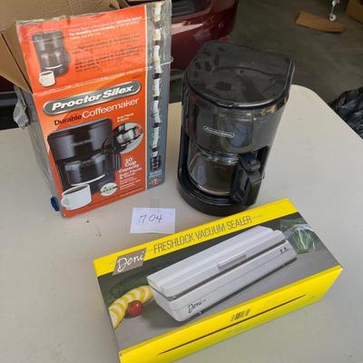 Coffee maker & vacuum sealer