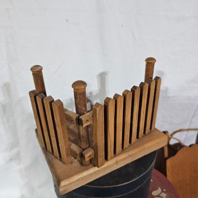 'Sarah's Attic' Americana Style Decor & More (B1-JS)