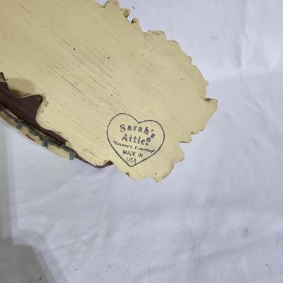 'Sarah's Attic' Americana Style Decor & More (B1-JS)